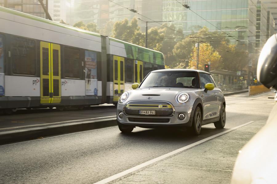  Mini Cooper SE (F56) 2020 года  (AU) (фото 1 из 1)